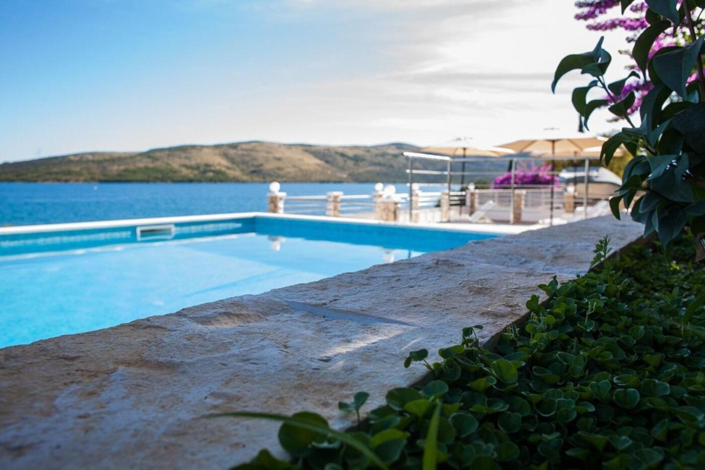 Apartments Rose - 30 M From The Beach Сегет Враница Екстериор снимка