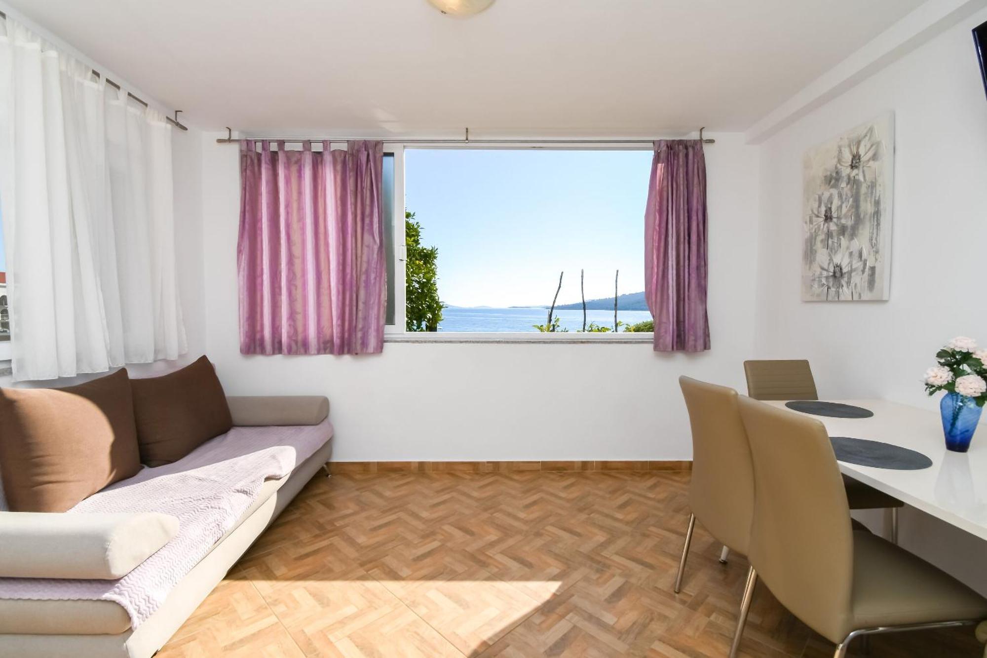 Apartments Rose - 30 M From The Beach Сегет Враница Екстериор снимка